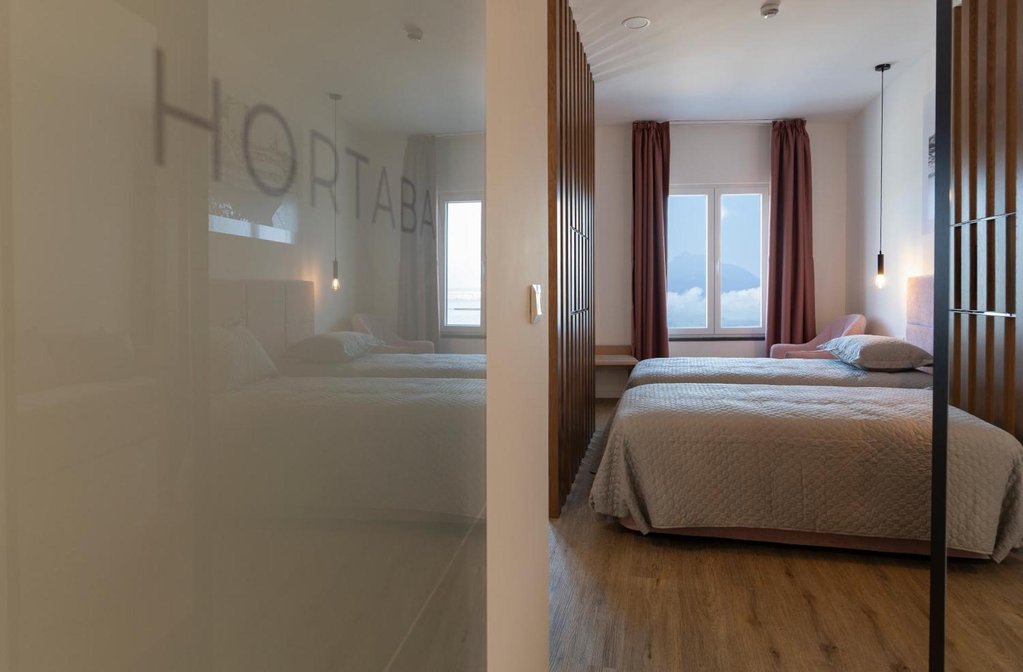 Aparthotel Horta Bay Exteriér fotografie